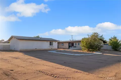 Exterior - 17983 Pitache St, Hesperia, CA 92345 photo 9 of 10
