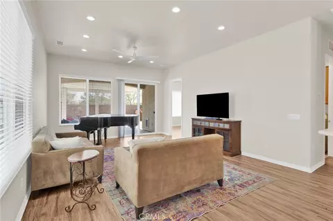 Living - 19535 Hanely, Apple Valley, CA 92308 photo 1 of 2