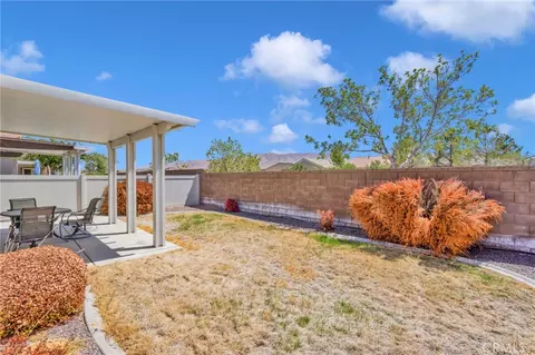 Exterior - 19535 Hanely, Apple Valley, CA 92308 photo 4 of 4
