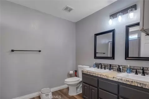 Bath - 960 Purple Sage Ct, Barstow, CA 92311 photo 3 of 4