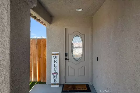 Entry Way - 960 Purple Sage Ct, Barstow, CA 92311 photo 2 of 2