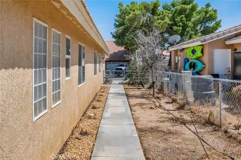 Exterior - 14952 Rivers Edge, Helendale, CA 92342 photo 3 of 4