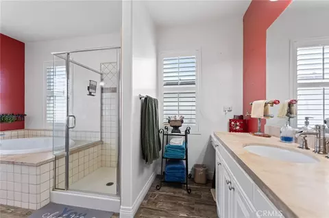 Bath - 6757 Serrano, Hesperia, CA 92345 photo 4 of 7