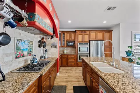 Kitchen - 6757 Serrano, Hesperia, CA 92345 photo 1 of 8