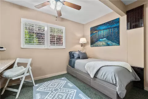 Bedroom - 1869 Outer Hwy 2 S, Wrightwood, CA 92397 photo 1 of 7