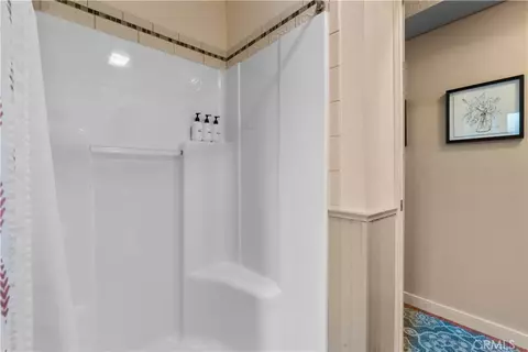 Bath - 1869 Outer Hwy 2 S, Wrightwood, CA 92397 photo 1 of 3