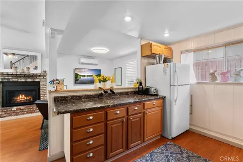 Kitchen - 1869 Outer Hwy 2 S, Wrightwood, CA 92397 photo 3 of 3