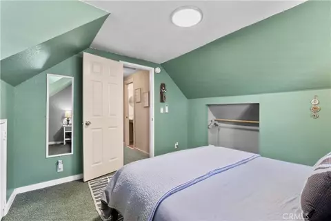 Bedroom - 1869 Outer Hwy 2 S, Wrightwood, CA 92397 photo 3 of 7