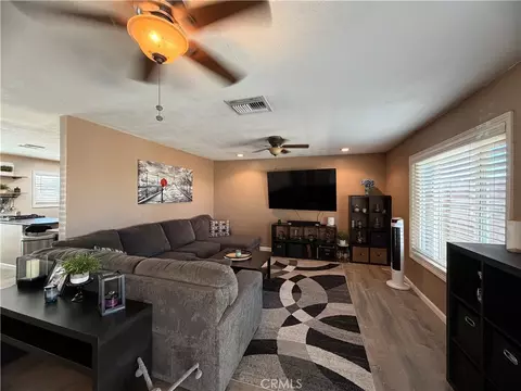 Living - 34243 O St, Barstow, CA 92311 photo 3 of 4