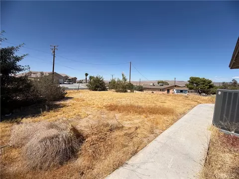 Exterior - 34243 O St, Barstow, CA 92311 photo 10 of 13