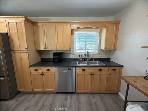 Kitchen - 34243 O St, Barstow, CA 92311 photo 5 of 5