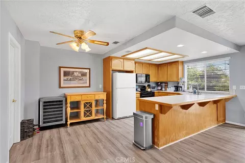 Kitchen - 8951 Avocado, Hesperia, CA 92345 photo 1 of 3