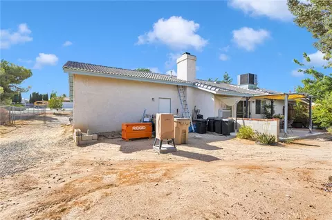 Exterior - 8951 Avocado, Hesperia, CA 92345 photo 15 of 16