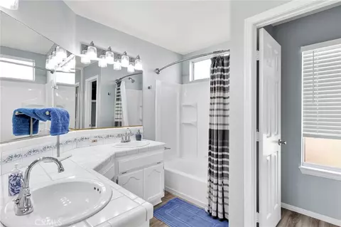 Bath - 8951 Avocado, Hesperia, CA 92345 photo 1 of 4