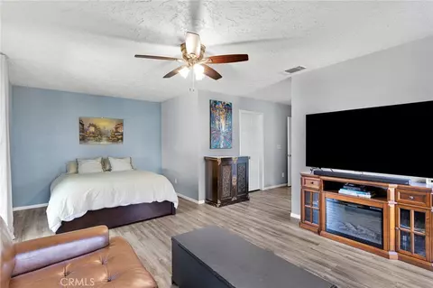 Bedroom - 8951 Avocado, Hesperia, CA 92345 photo 2 of 5