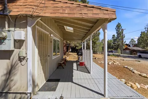 Exterior - 550 Pine Ln, Sugarloaf, CA 92386 photo 3 of 3