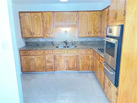 Kitchen - 1111 Taos, Barstow, CA 92311 photo 3 of 4
