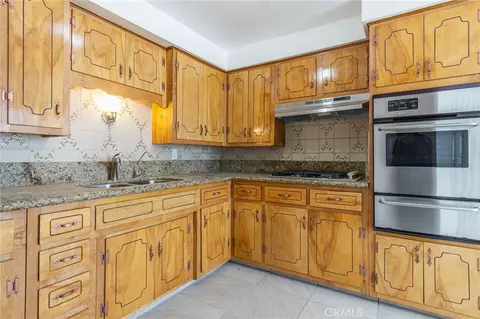 Kitchen - 1111 Taos, Barstow, CA 92311 photo 3 of 4