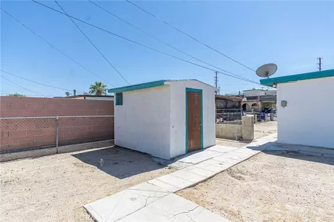 Exterior - 1111 Taos, Barstow, CA 92311 photo 6 of 9