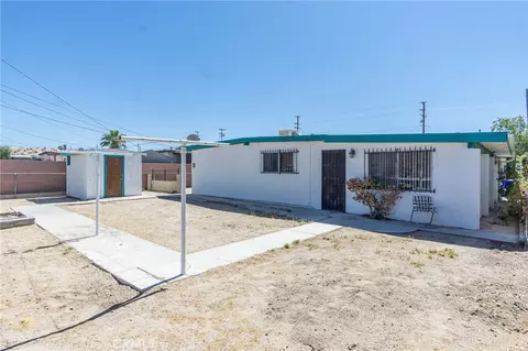 Exterior - 1111 Taos, Barstow, CA 92311 photo 4 of 9