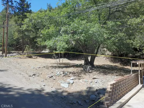5650 Acorn, Wrightwood, CA 92397 photo 2