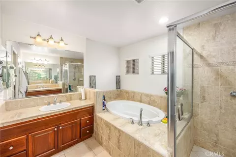 Bath - 14365 Nautical, Helendale, CA 92342 photo 2 of 4