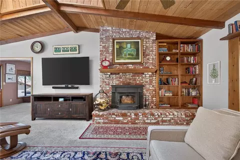 Living - 1902 Virginia, Wrightwood, CA 92397 photo 4 of 9