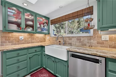 Kitchen - 1902 Virginia, Wrightwood, CA 92397 photo 2 of 6