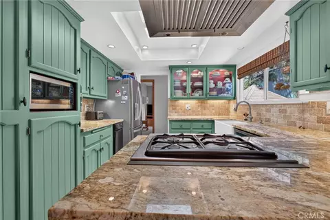 Kitchen - 1902 Virginia, Wrightwood, CA 92397 photo 6 of 6
