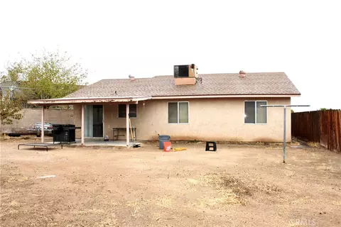 Exterior - 951 Chateau Way, Barstow, CA 92311 photo 4 of 6