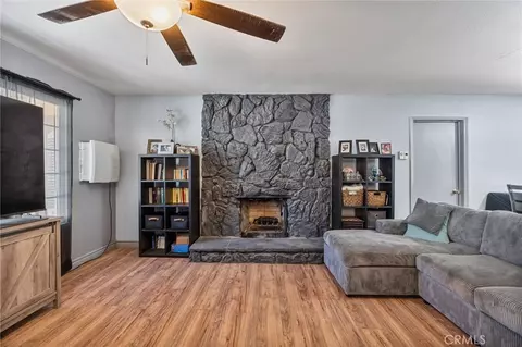 Living - 16371 Adelia, Hesperia, CA 92345 photo 1 of 2