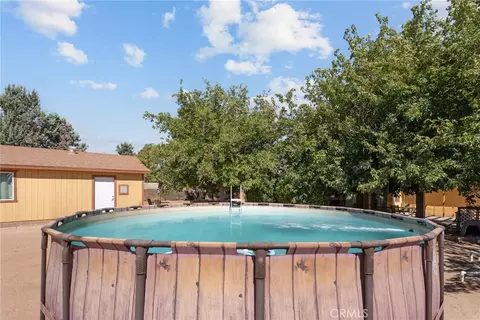 Exterior - 16371 Adelia, Hesperia, CA 92345 photo 7 of 7