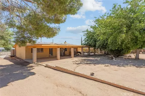Exterior - 16371 Adelia, Hesperia, CA 92345 photo 4 of 7