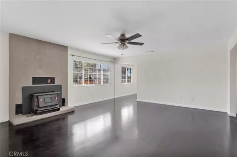 Living - 13861 Osage, Apple Valley, CA 92307 photo 4 of 4