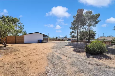 Exterior - 13861 Osage, Apple Valley, CA 92307 photo 17 of 17