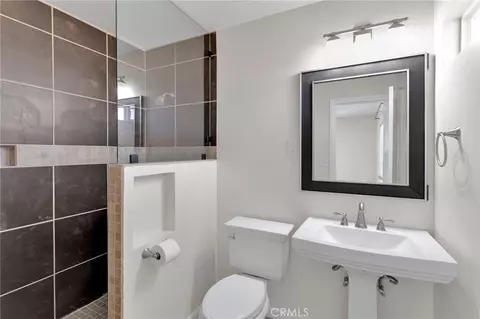 Bath - 13861 Osage, Apple Valley, CA 92307 photo 3 of 6