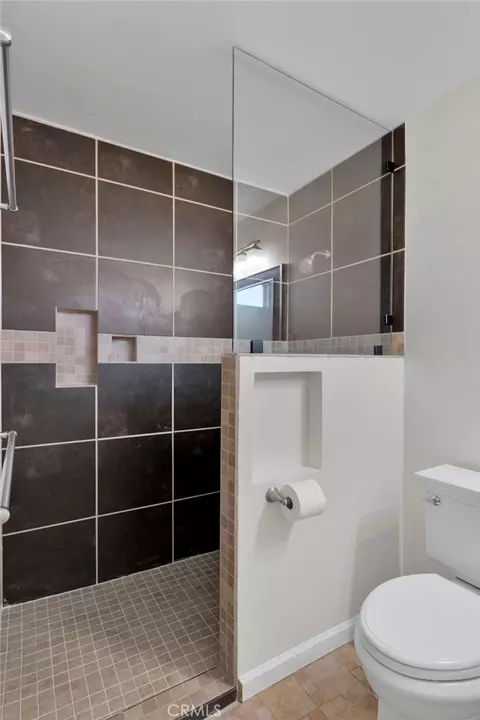 Bath - 13861 Osage, Apple Valley, CA 92307 photo 5 of 6