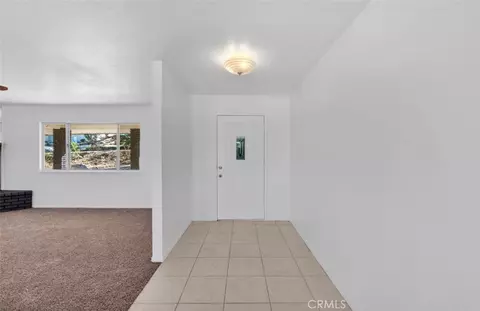 Entry Way - 18606 Main, Hesperia, CA 92345 photo 1 of 1