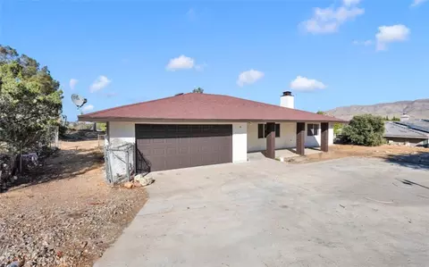 Exterior - 18606 Main, Hesperia, CA 92345 photo 3 of 7