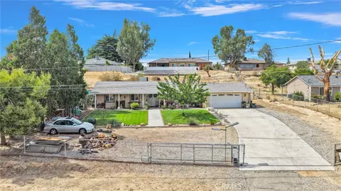 View/Area - 11846 Ivy Ave, Hesperia, CA 92345 photo 1 of 9