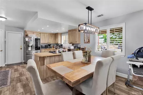 Dining - 11846 Ivy Ave, Hesperia, CA 92345 photo 1 of 1
