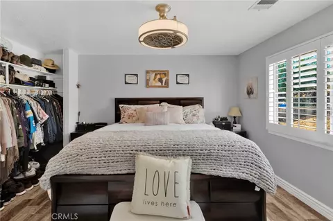 Bedroom - 11846 Ivy Ave, Hesperia, CA 92345 photo 2 of 6
