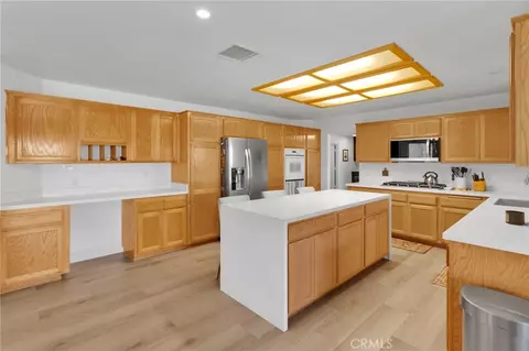 Kitchen - 20463 Majestic Dr, Apple Valley, CA 92308 photo 3 of 5