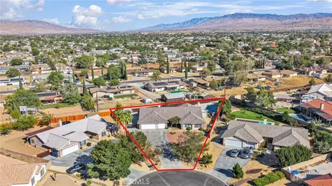 View/Area - 20463 Majestic Dr, Apple Valley, CA 92308 photo 2 of 6