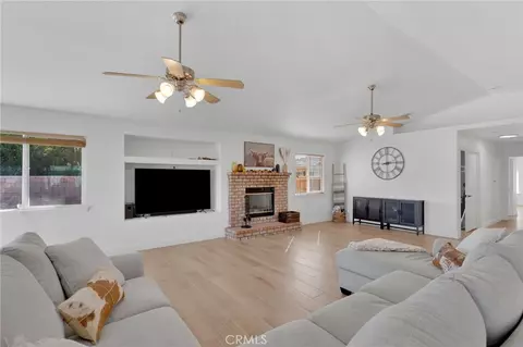 Living - 20463 Majestic Dr, Apple Valley, CA 92308 photo 7 of 10