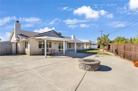 Exterior - 20463 Majestic Dr, Apple Valley, CA 92308 photo 9 of 13