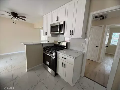 Entry Way - 1640 Sunset St, Barstow, CA 92311 photo 1 of 1