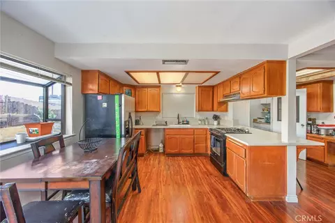 Kitchen - 37111 Torres, Barstow, CA 92311 photo 2 of 3