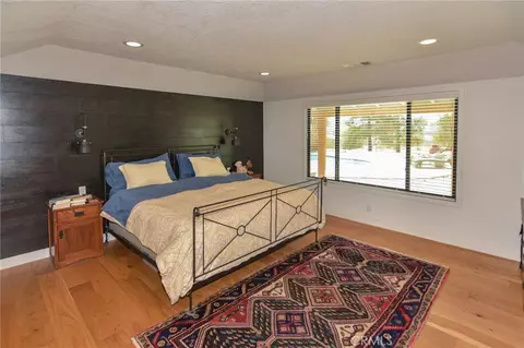 Bedroom - 17170 Yucca Rd, Apple Valley, CA 92307 photo 8 of 10