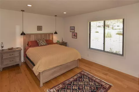 Bedroom - 17170 Yucca Rd, Apple Valley, CA 92307 photo 4 of 10